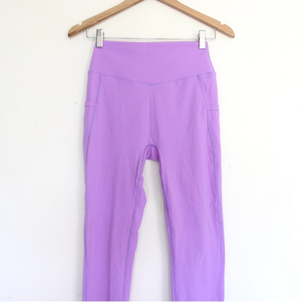 BuffBunny Collection Rosa Pocket Leggings - Picture 3 of 6